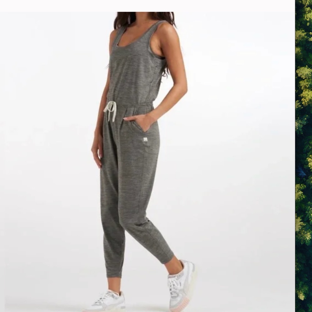 Vuori Women's Lux Harem Razorback Jumpsuit Size Small